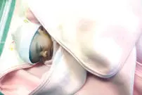 یخ جنین ١٤ ساله آب شد!