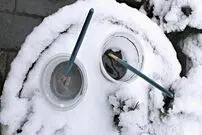(ویدئو) نقاشی کشیدن در دمای منفی پنجاه درجه