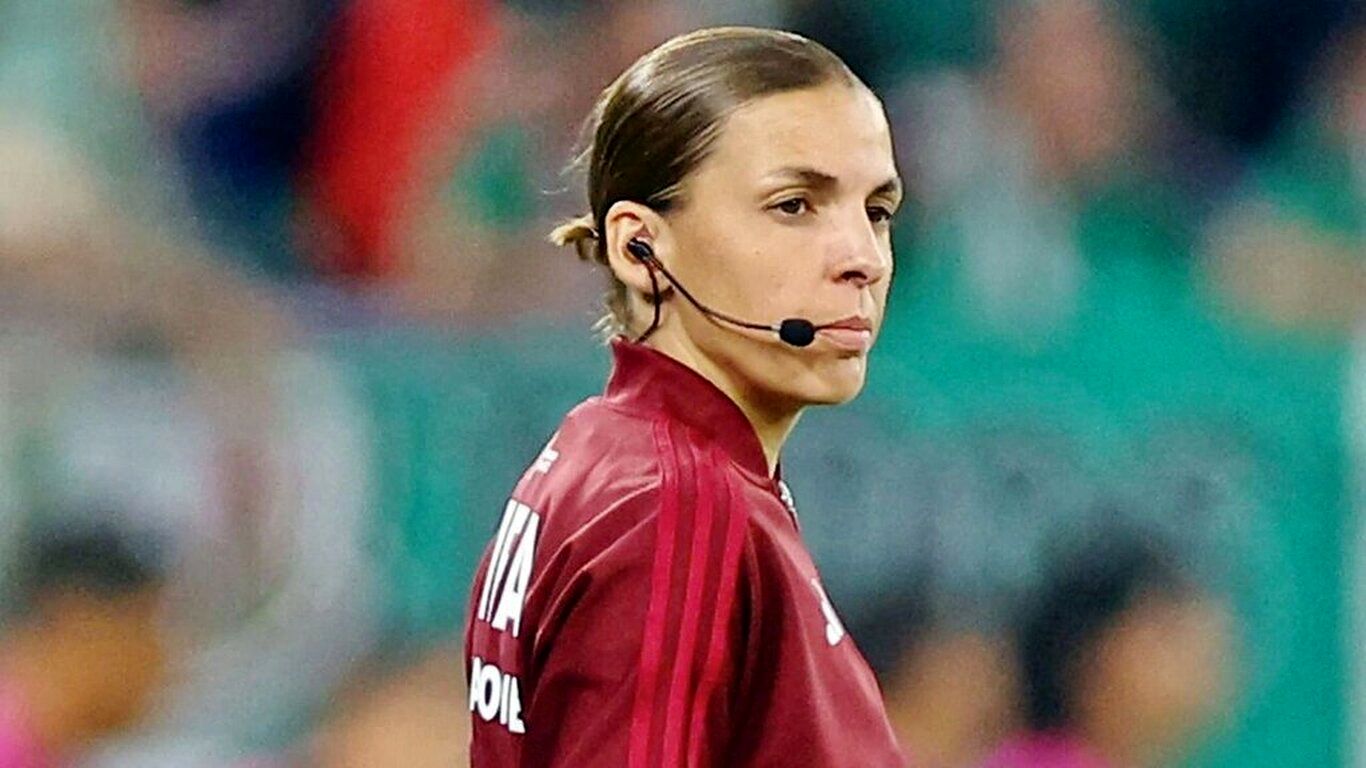 (عکس) این زن نامش در تاریخ جام جهانی ماندگار شد