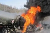 (ویدئو) اولین تصاویر از انفجار مهیب و مرگبار تریلی حامل سوخت وسط اتوبان
