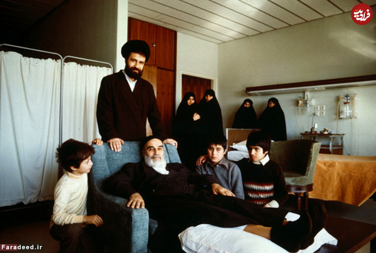 عکسنوشت/ سید حسن خمینی نوجوان و امام(ره)