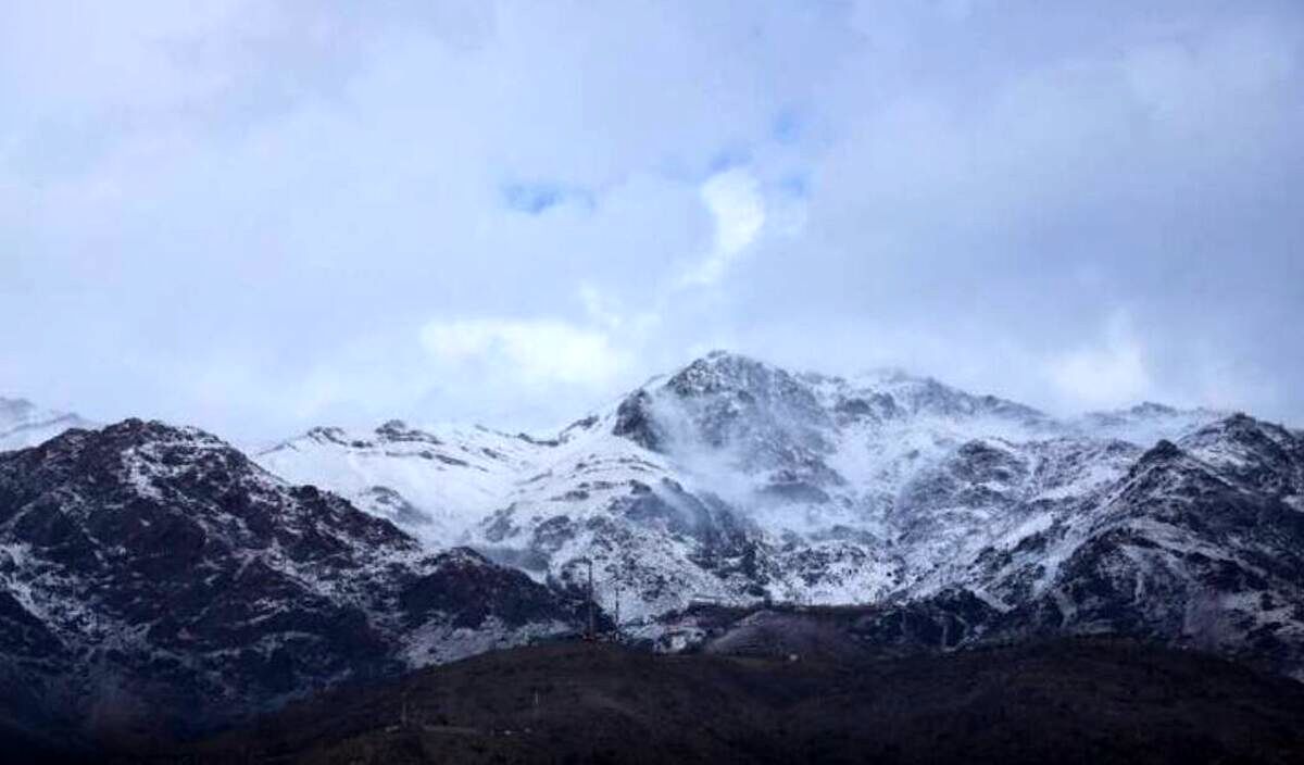 (ویدئو) واکنش عجیب هواشناسی به ماجرای تفاوت بارش برف در مرز ایران و ترکیه
