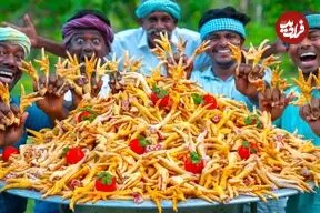ببینید| غذای روستایی در هند؛ پخت خوراک کاری با 2500 عدد پای مرغ و پوره گوجه فرنگی