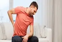 (ویدئو) وقتی کمر درد داریم، فرم خوابیدن‌مان باید چگونه باشد؟ 