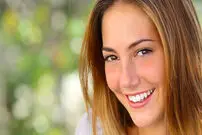 چرا آمریکایی‌ها این‌همه لبخند می‌زنند؟