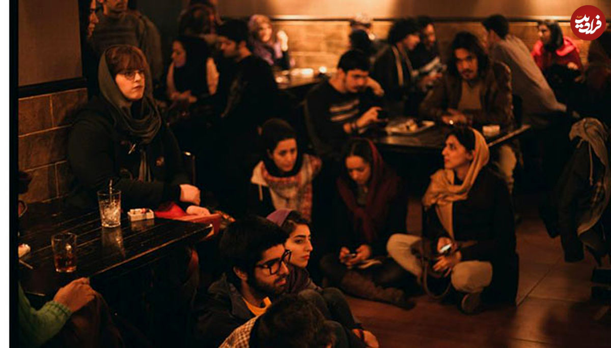 کافه‌نشینی در تهران