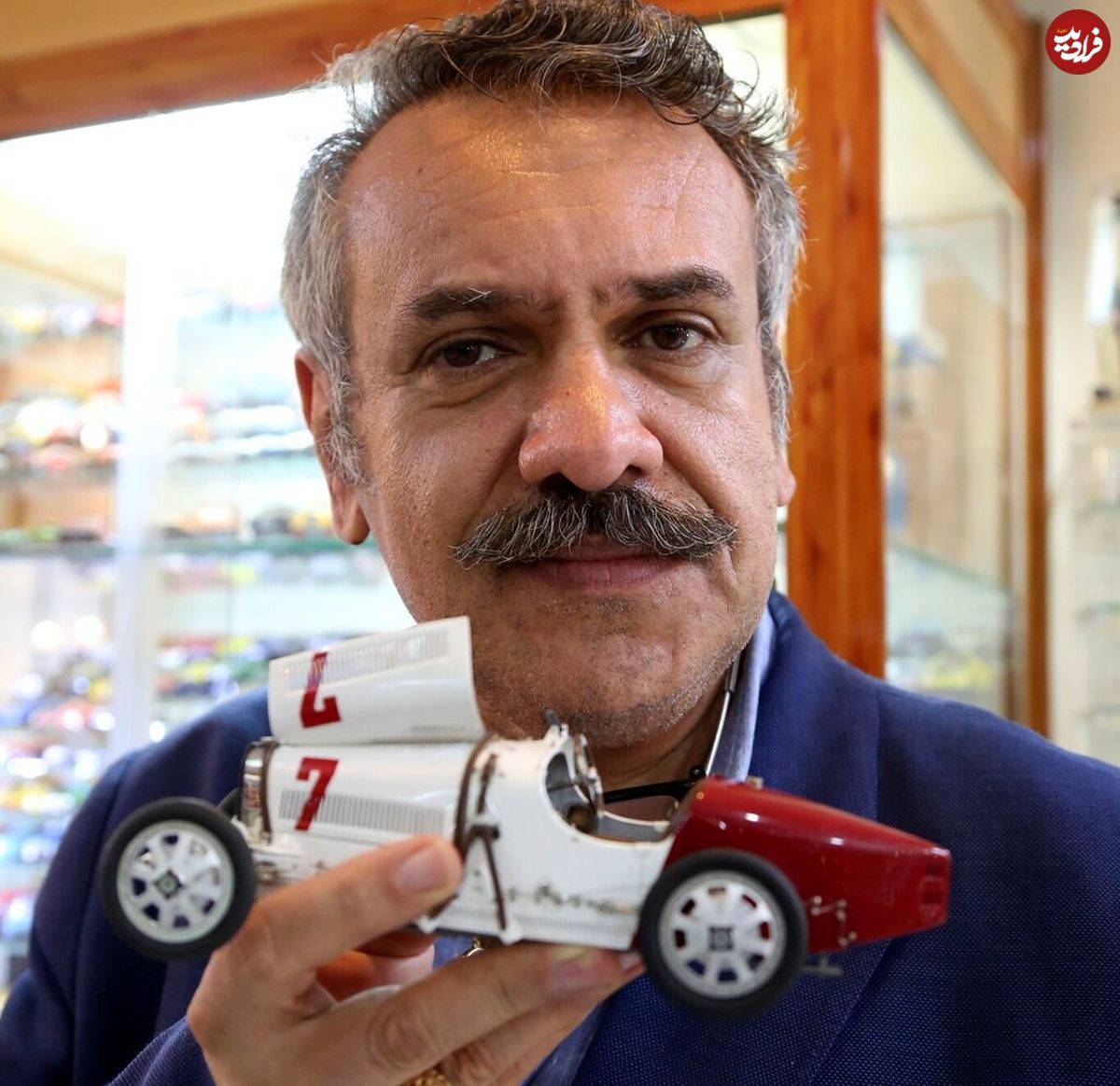 (تصاویر) مردی در تهران که ۶ هزار ماشین دارد!