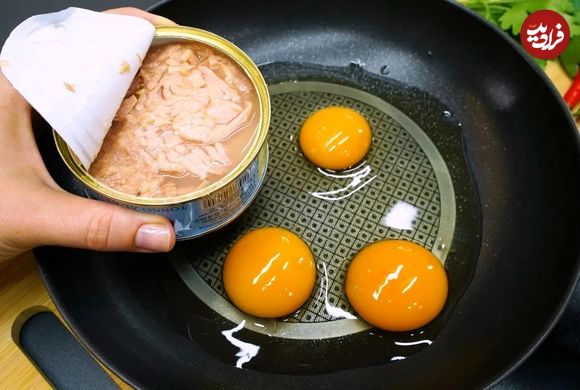 (ویدئو) روش خلاقانه آشپز آلمانی برای پخت یک شام خوشمزه با تن ماهی و تخم مرغ
