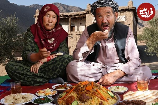 ببینید| غذای روستایی در افغانستان؛ پخت کابلی پلو با مرغ توسط زوج سالخورده افغان