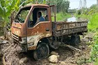 ببینید| بازسازی شگفت انگیز کامیونی که سال ها داخل رودخانه ای سقوط کرده بود!