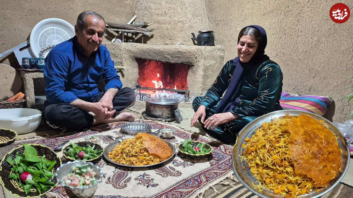 ببینید| غذای روستایی در ایران؛ پخت ماکارونی و تهیه سالاد توسط زوج روستایی