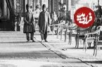 عکس| سفر زمان؛ عکس یادگاری چند نفر از درباریان در تالار آینه؛ 130 سال قبل