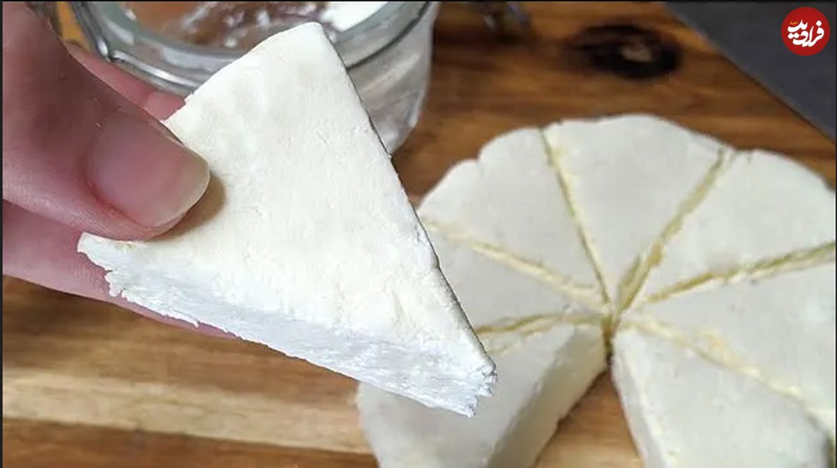 (ویدئو) با این روش پرفروش ترین و خوشمزه ترین پنیر جهان را در 5 دقیقه درست کنید!