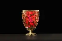 عکس؛ جام ۱۶۰۰ ساله رومی که با شرایط محیطی تغییر رنگ می‌دهد