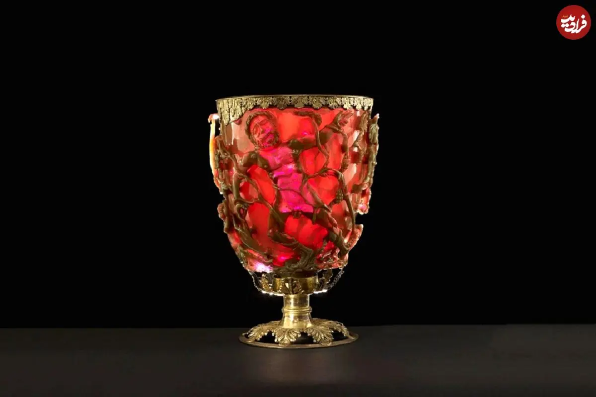 عکس؛ جام ۱۶۰۰ ساله رومی که با شرایط محیطی تغییر رنگ می‌دهد