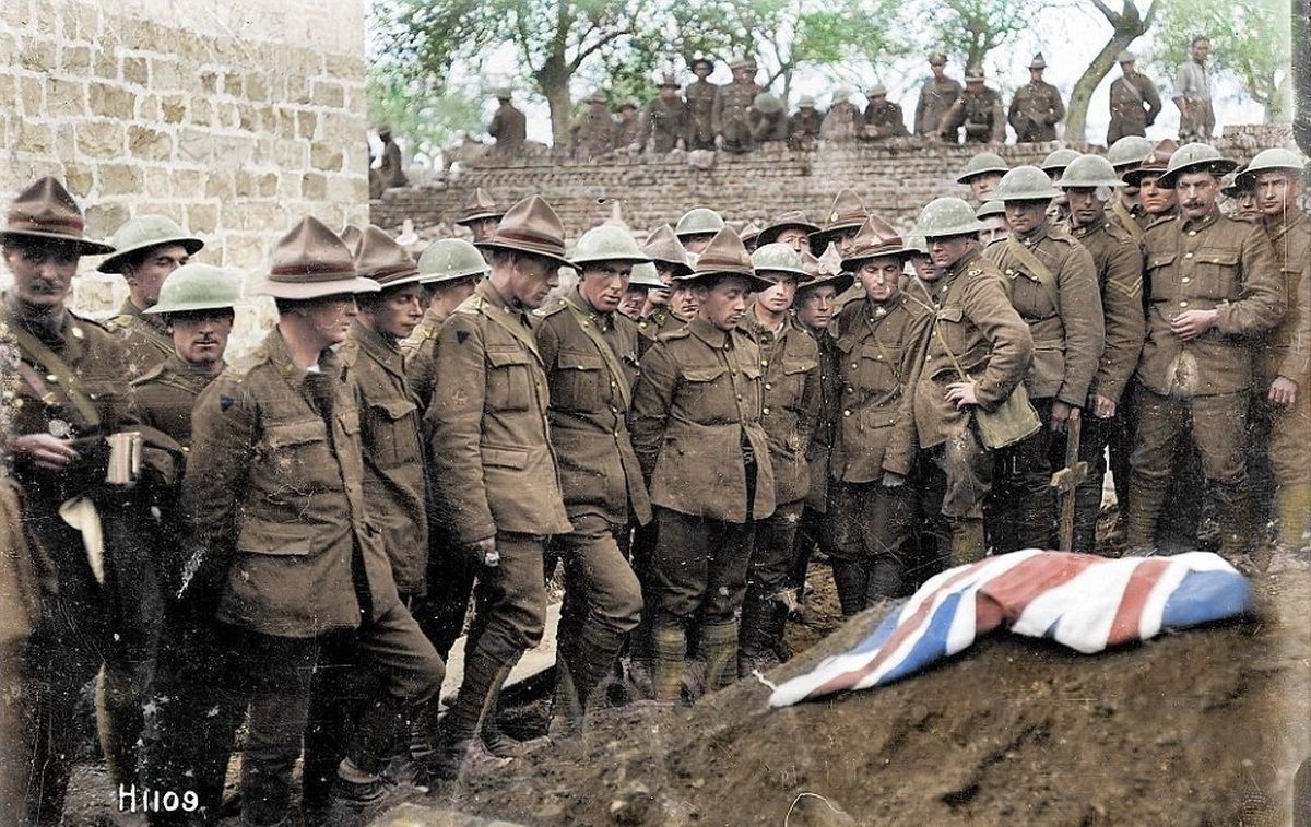 (عکس) جنگ جهانی اول؛ ۸ سربازِ اسیر از ۸ کشور مختلف