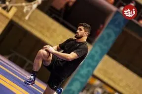 عکس| رونمایی از تیپ عجیب یزدانی