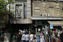 عکس| سفر به تهران قدیم؛ نمایی از «تئاتر دهقان در خیابان لاله زار»؛ دهه 50 خورشیدی