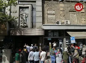 عکس| سفر به تهران قدیم؛ نمایی از «تئاتر دهقان در خیابان لاله زار»؛ دهه 50 خورشیدی