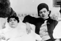 عکس| سفر زمان؛ «دستۀ دختران مطرب» در ایران صد سال قبل