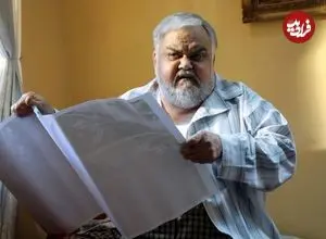 عکس| چهره روز؛ واکنش «اکبر عبدی» به بمباران شدن جنوب ایران