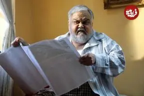 عکس| چهره روز؛ واکنش «اکبر عبدی» به بمباران شدن جنوب ایران