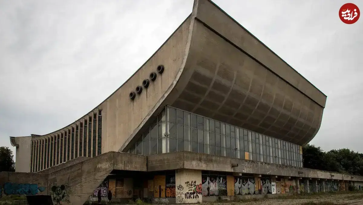 تصاویر؛ معماری مدرنیسم شوروی در لیتوانی؛ سازه ای که حس قدرت را منتقل می کند