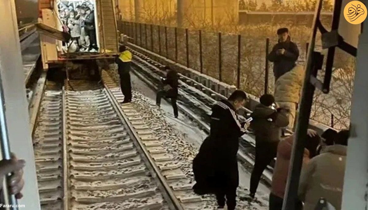 (ویدئو) برخورد دو قطار در هوای برفی چین و زخمی شدن ۵۰۰ نفر