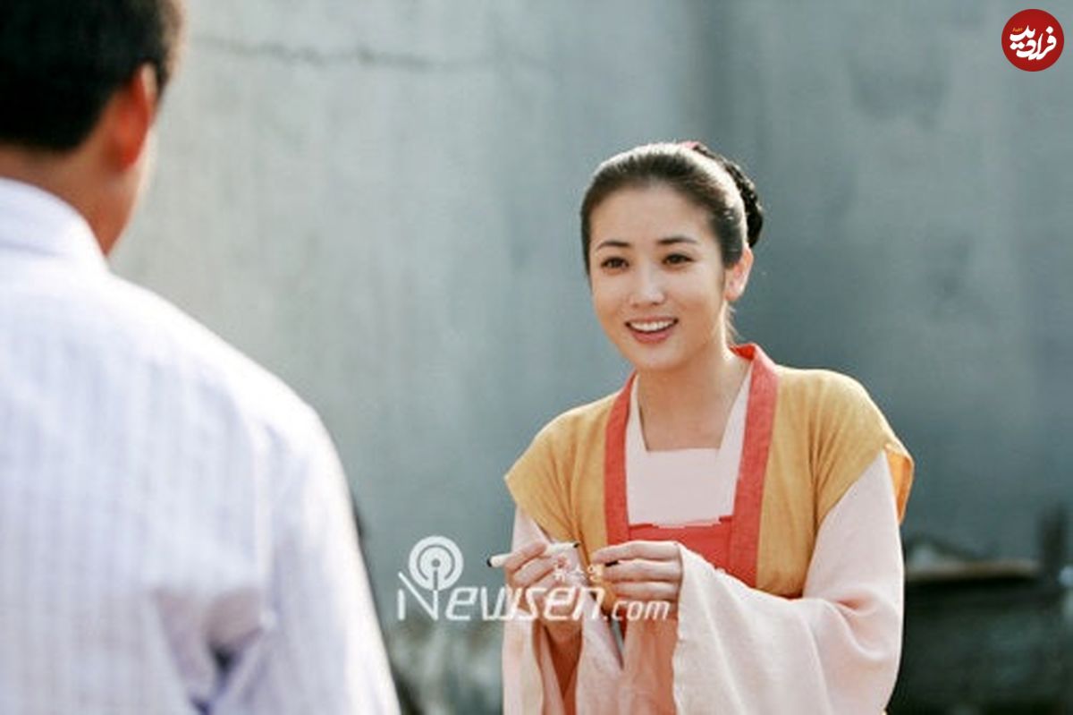 عکس| سفر زمان؛ چهرۀ خندان «بانو یئون» در آرایشگاه؛ 10 سال بعد از سریال «امپراتور بادها»