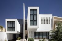 تصاویر؛ خانه پدر و دختر؛ معماری زیبای این سازه مشهدی با آینده نگری برای فرزند