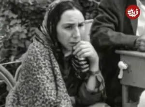 عکس| سفر زمان؛ بساط «عریضه‌نویس‌ها» در یکی از خیابان‌های شیراز؛ سال 48