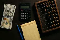قیمت دلار دولتی با کارت ملی چقدر از بازار آزاد ارزان‌تر است؟