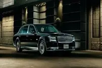 لکسوس دیگر پادشاه نیست؛ «سنتوری» برند جدید خودروهای لوکس تویوتا شد