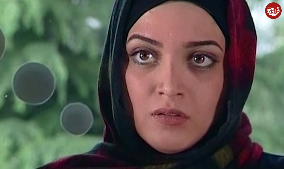 عکس| سفر زمان؛ چهرۀ «بهنوش طباطبایی» 21 سال بعد از «عشق گمشده» در 41 سالگی در یک تئاتر