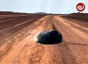 عکس؛ زباله شعله‌ور مرموز در استرالیا احتمالاً بقایای یک موشک چینی است