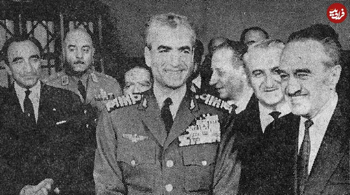 سفر در زمان؛ یادداشت‌های علم، چهارشنبه شب: نظر شاهنشاه نیست که روسها را ناراحت کنند، بلکه می‌خواهند محملی برای خرید اسلحه زیاد پیدا کنند