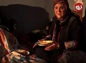 عکس| سفر در زمان؛ «هما و فهیمه» در پشت صحنه سریال پایتخت 7؛ سال 1403