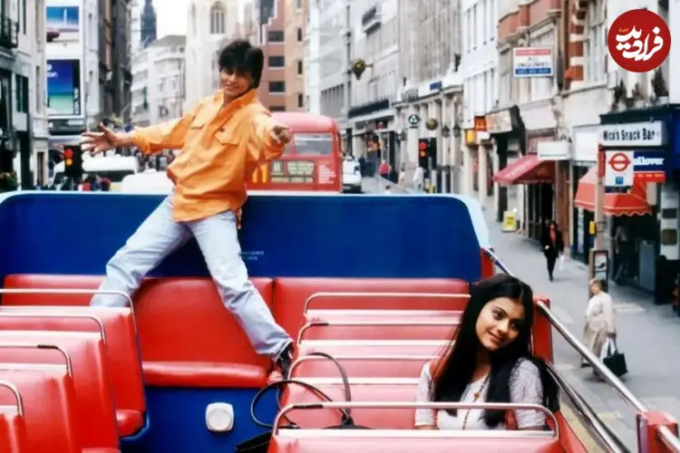 عکس؛ رونمایی از مجسمه شاهرخ خان، برای فیلمی که رکورد «شعله» را شکست