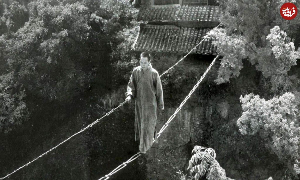 تصاویر؛ سفر در زمان؛ معروف ترین مسیر یک کتابخانه در جهان؛ تلاقی ایمان، معماری و جسارت انسان