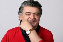 عکس؛ سفر در زمان؛ رضا رویگری در آغوش دوبلور معروف