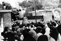 عکس؛ سفر در زمان؛ از ساعت ۱۱ تا ۱۸ روز ۱۳ آبان ۱۳۵۸ در سفارت امریکا چه گذشت؟ 