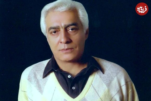 عکس| سفر در زمان؛ «فردین» در حال تمرین با «تختی» در سالن کشتی؛ دهه 30