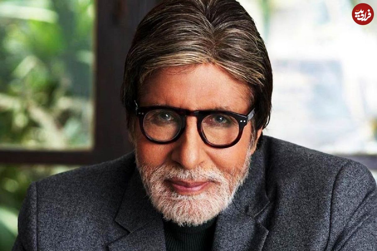 عکس| سفر در زمان؛ «آمیتا باچان» در فروشگاه زنجیره‌ای سلفریجز در لندن؛ سال 1381