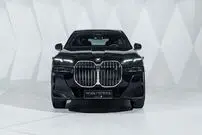 (عکس) این ماشین فقط مخصوص مقامات خیلی مهم است!