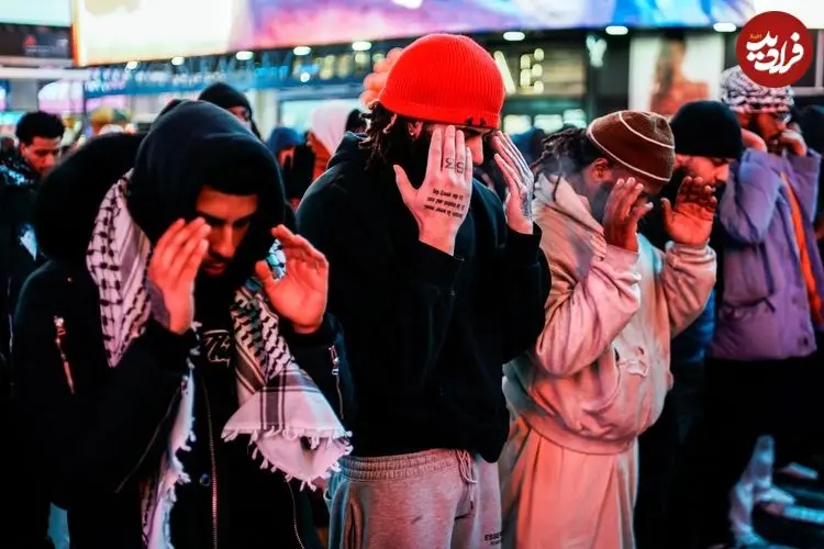 تصاویر| نماز و افطاری در معروف ترین میدان نیویورک؛ توزیع 1500 وعده غذایی و 1200 جلد قرآن