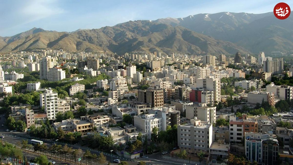 (عکس) سفر به تهران قدیم؛ صف مردم برای آب در نازیآباد خبرساز شد