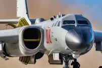 تصاویر؛ ریش‌سفید آسمان‌ها؛ با بمب‌افکن H-6 چین آشنا شوید