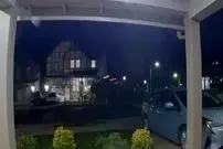 ببینید| لحظه پرواز یک کامیون به داخل خانه مسکونی در اورِگن آمریکا