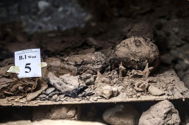 (تصاویر) کشف ۱۷ مومیایی چندین هزار ساله در مصر