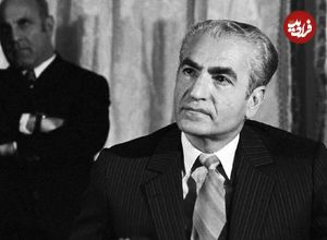 عکس| سفر در زمان؛ «محمدرضا پهلوی» در غار شاپور اول ساسانی؛ سال 1336